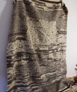 grey minimalist rug
