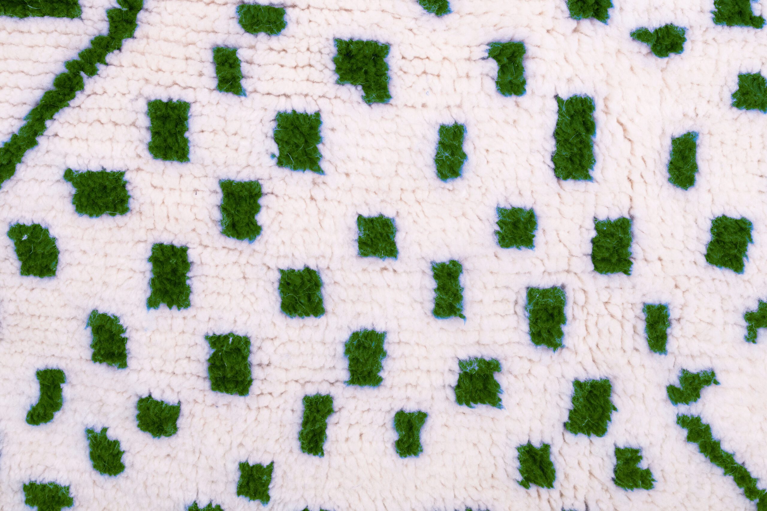 a moroccan rug with green leaves on it. VINA073 W-40_GR-10 (7)