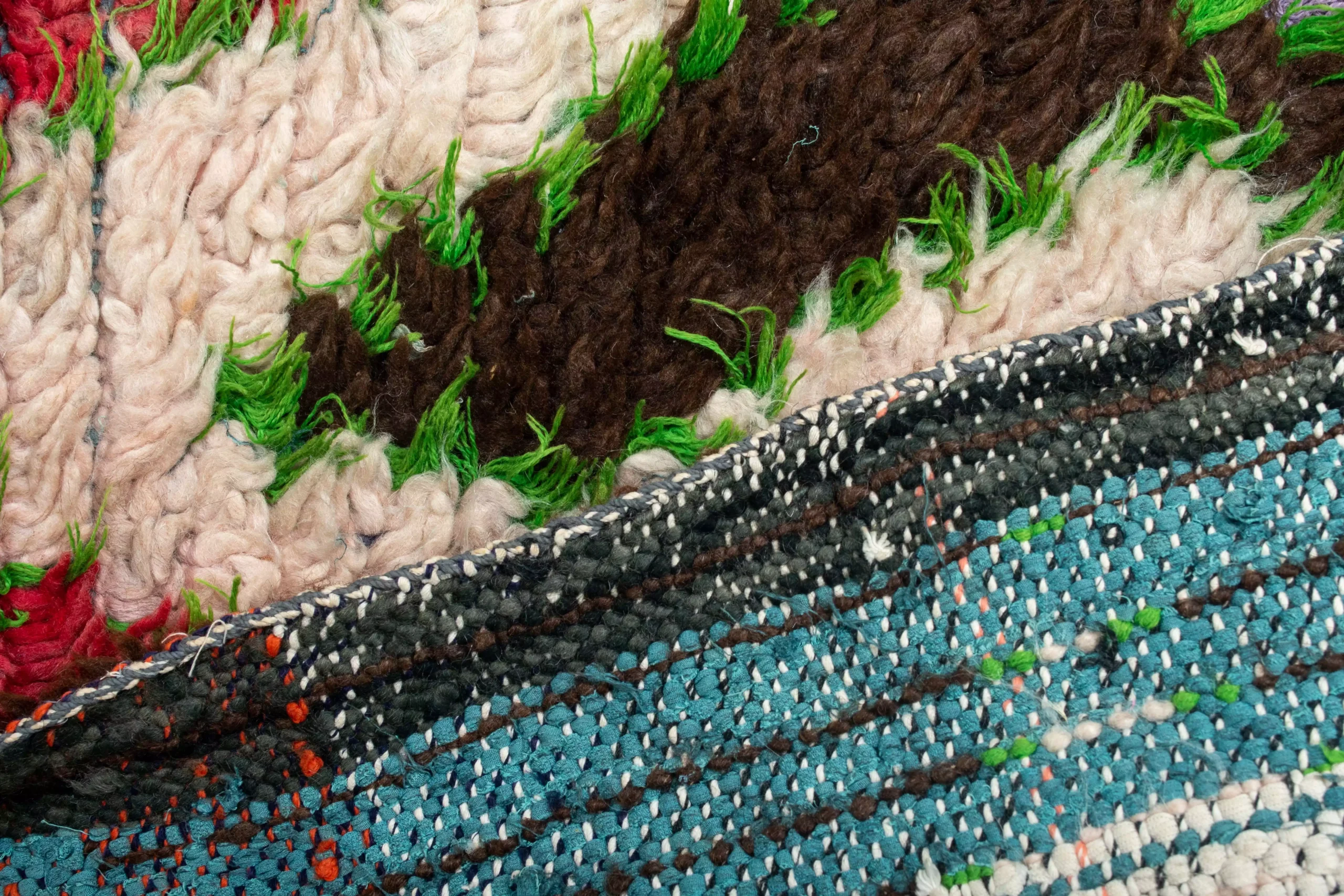 Ковер смешанных цветов