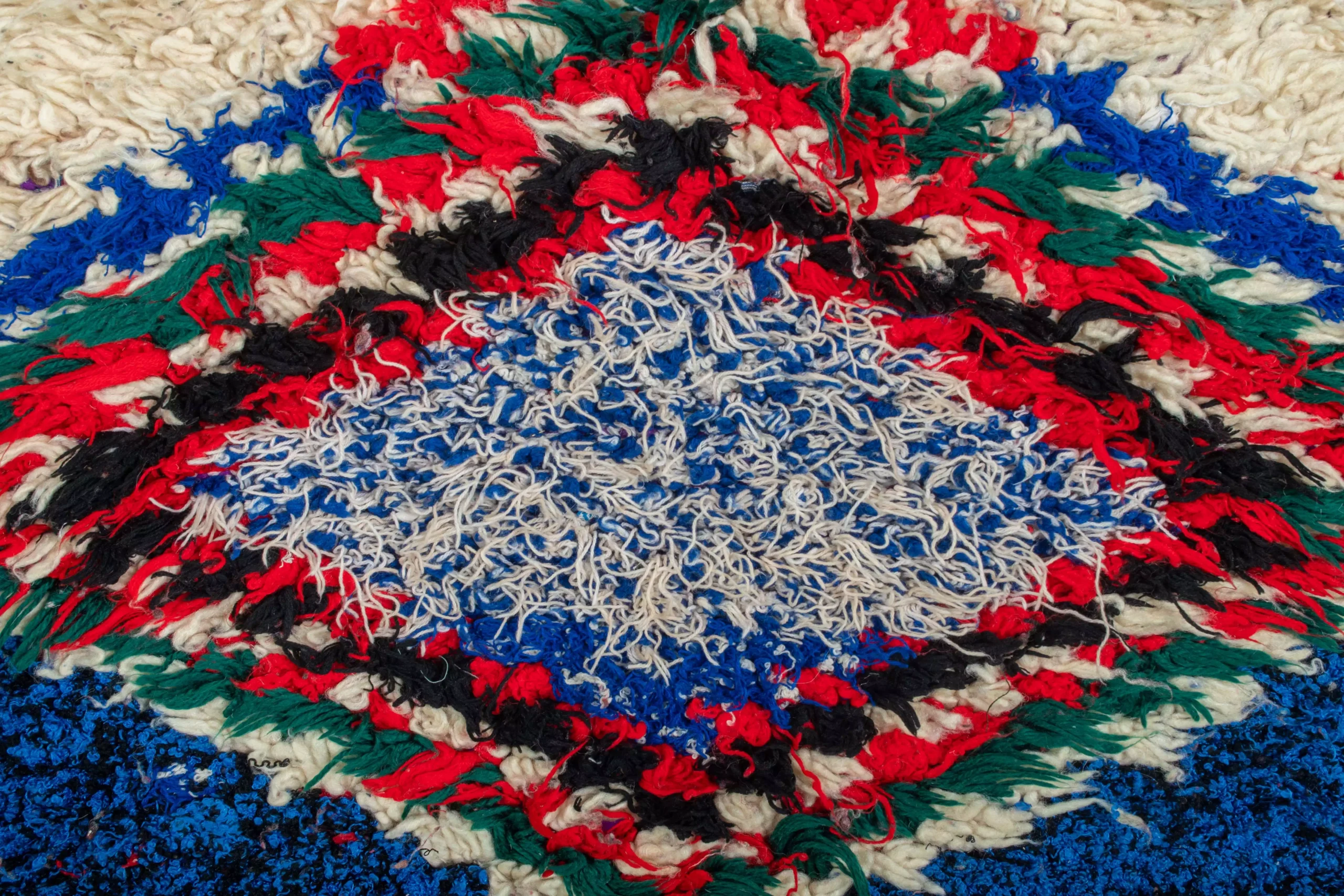 Орнаментированный ромбический ковер