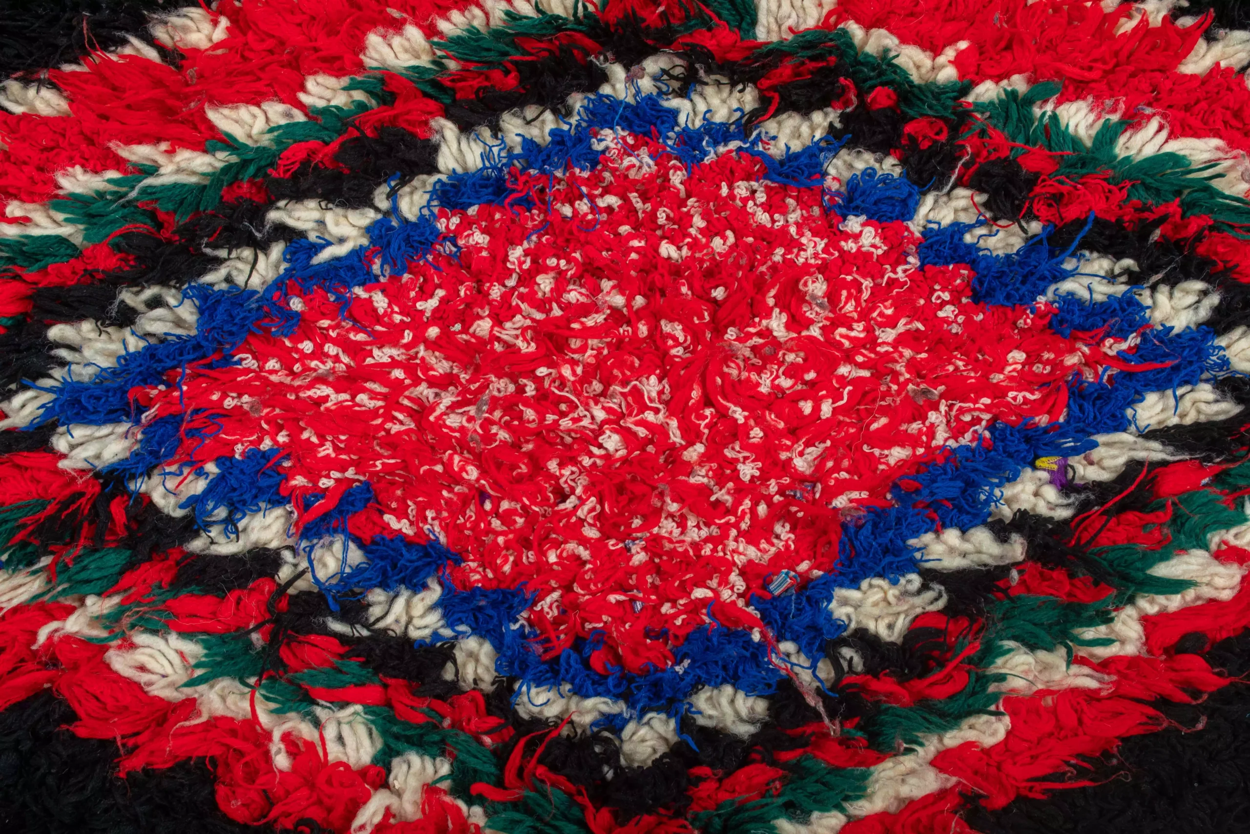 Орнаментированный ромбический ковер