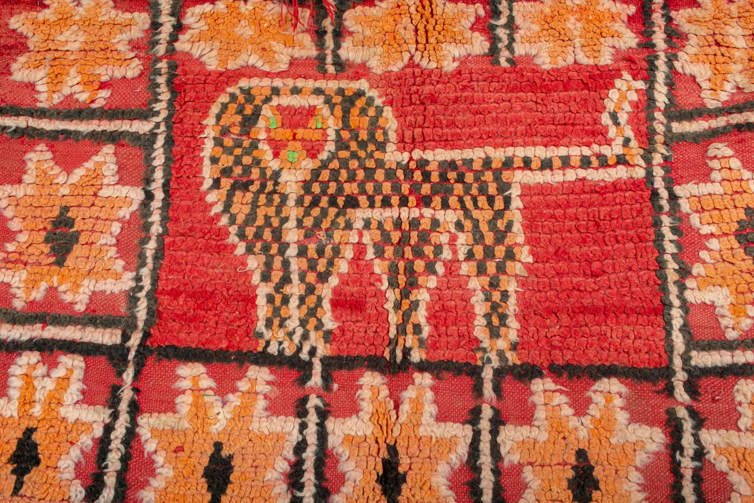 سجادة الأسد الأحمر