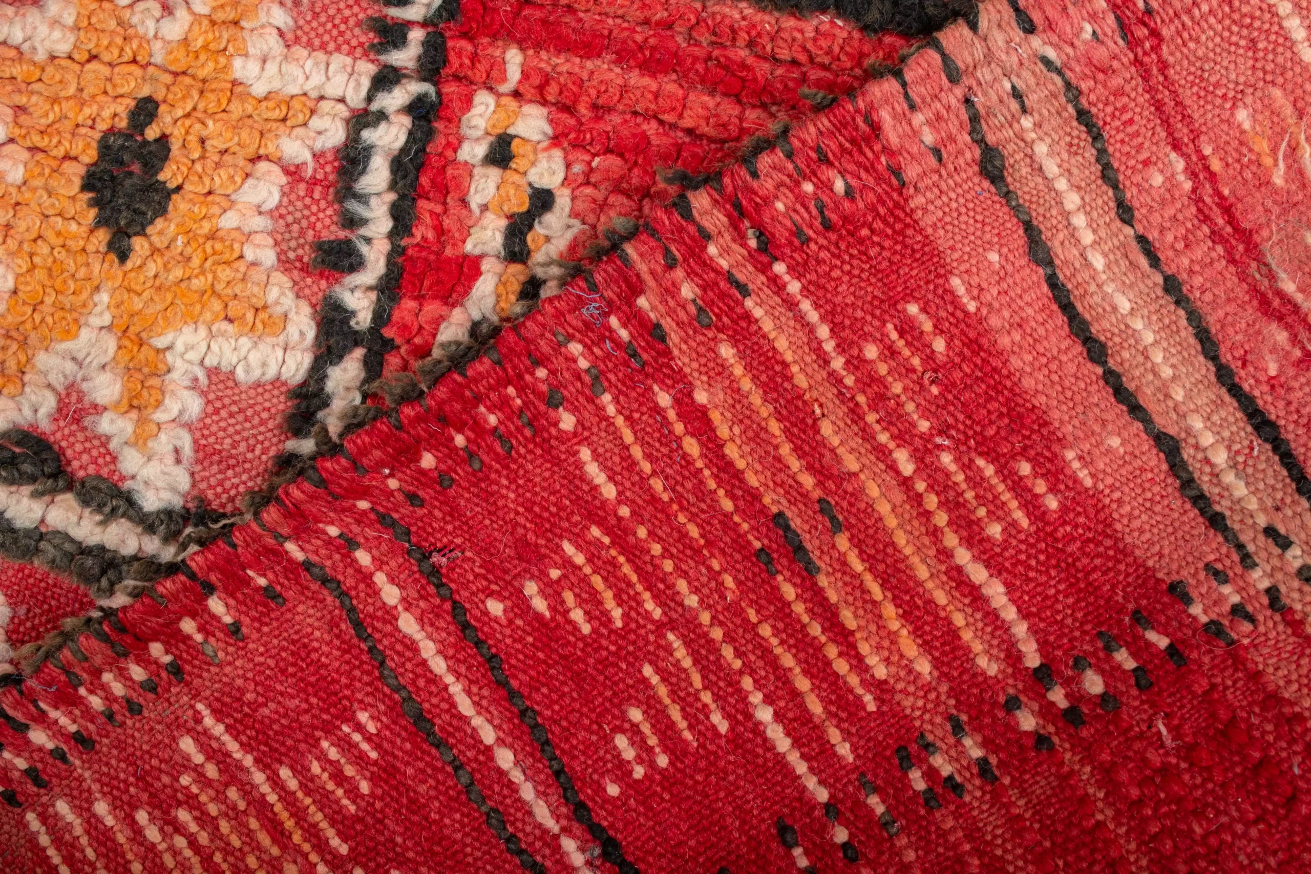 سجادة الأسد الأحمر