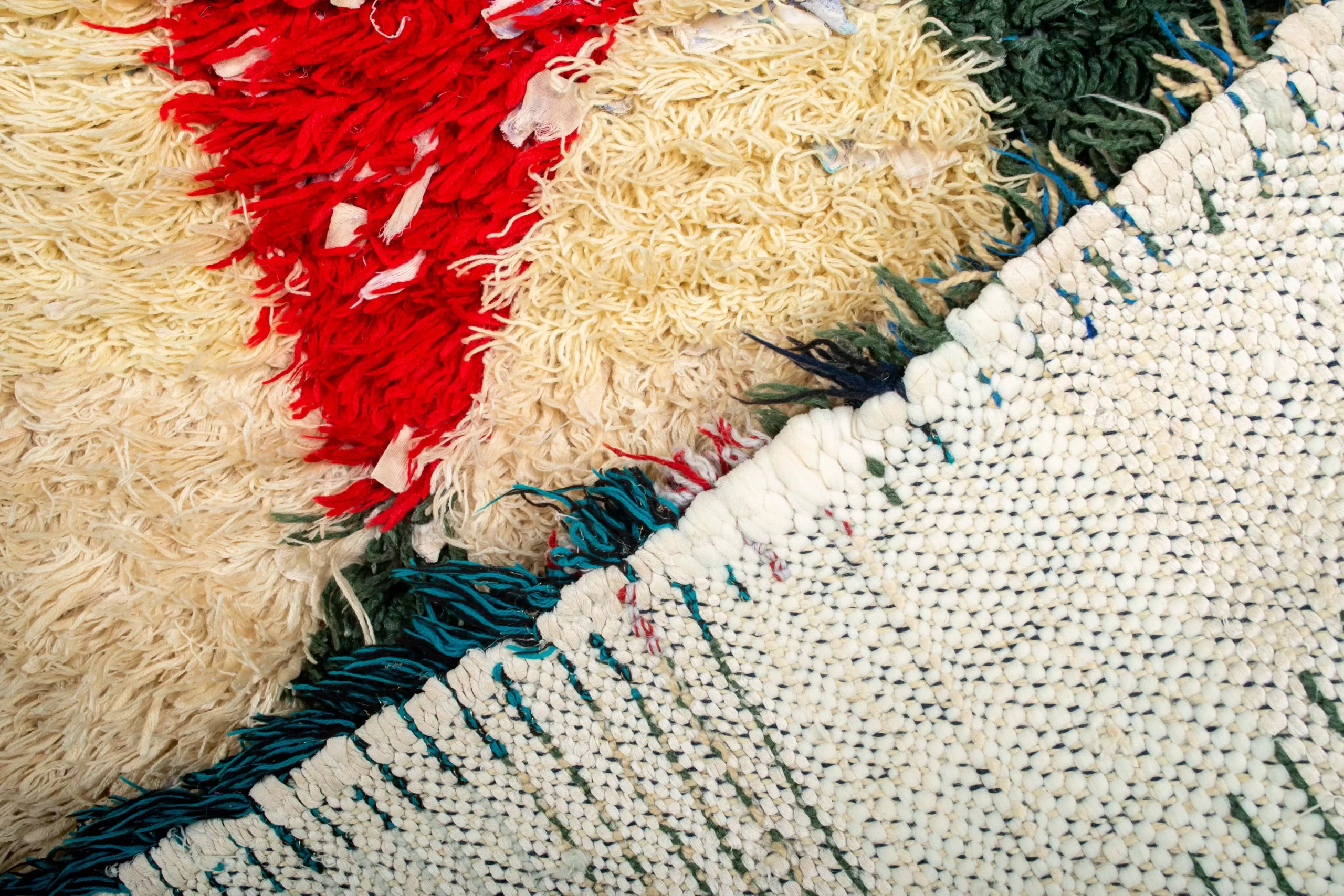 Ковер смешанных цветов