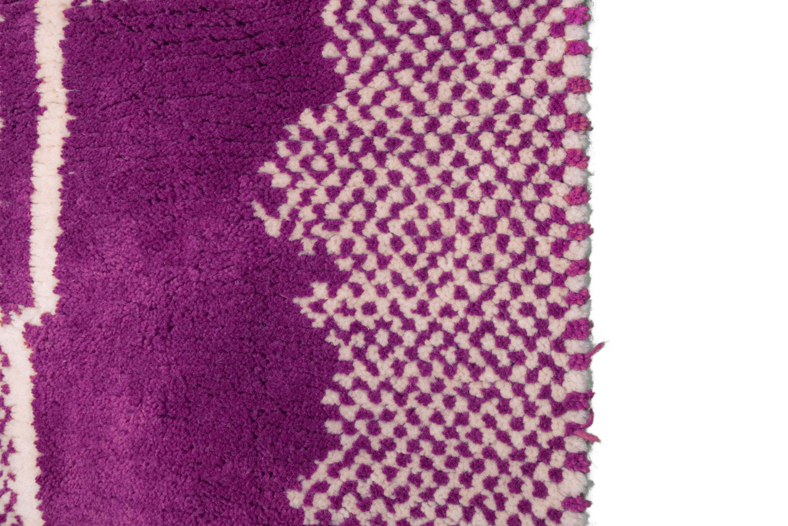 a purple rug with a white and purple pattern. VIN0183_PN-33_W-40 (4)