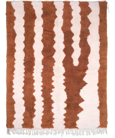 a brown and white rug with fringes. VIN21_BR2-93_W-40 (1)