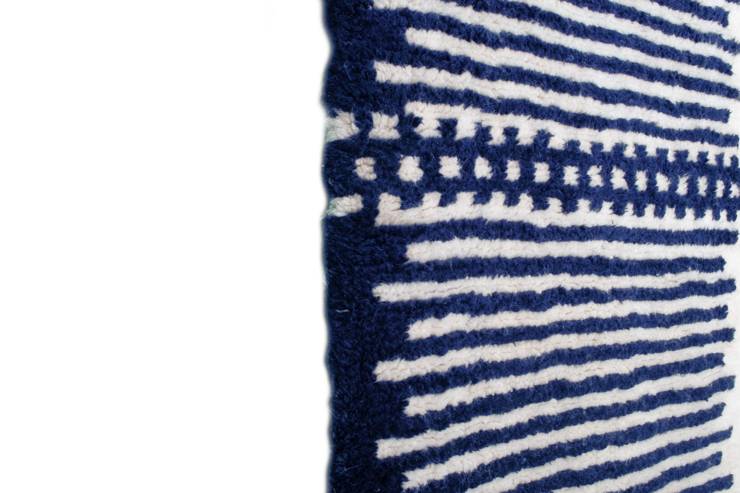a blue and white rug with a pattern. VINA034-W-40_BL-01 (3)