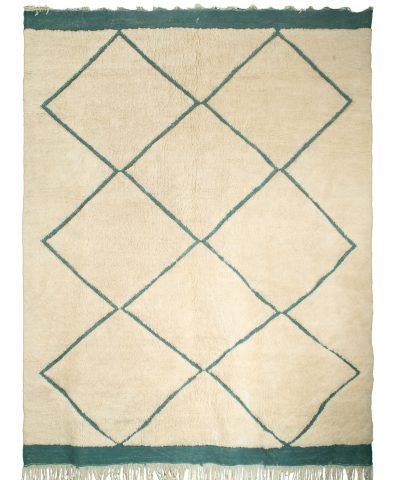 a rug with a diamond pattern on it. VINX10_W-40_GR2-97 (1.1)