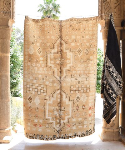 a large rug hanging on a wall. il_fullxfull.6017209826_8wyp.jpg