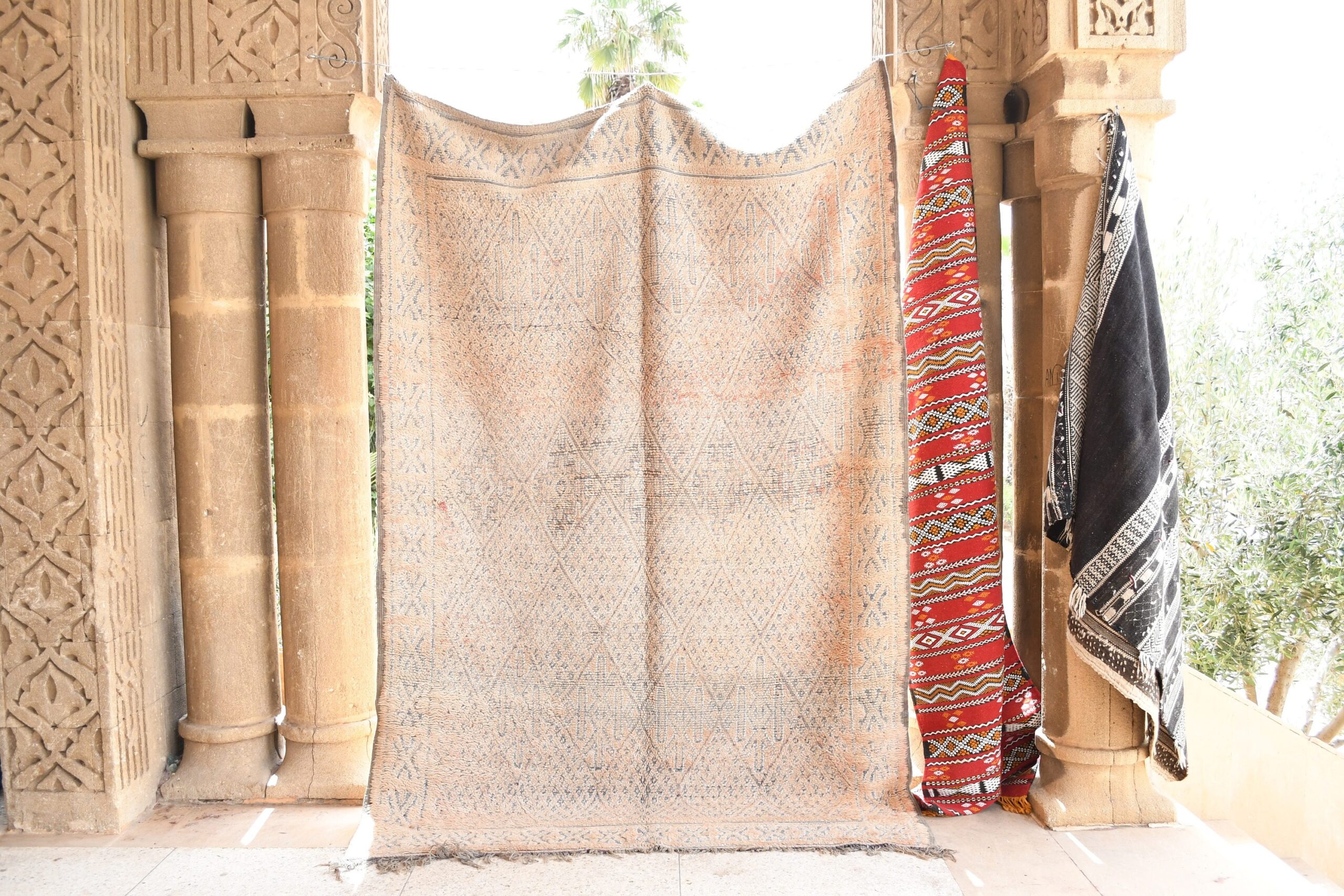 a red and white tie. il_fullxfull.6017465542_b2ye.jpg