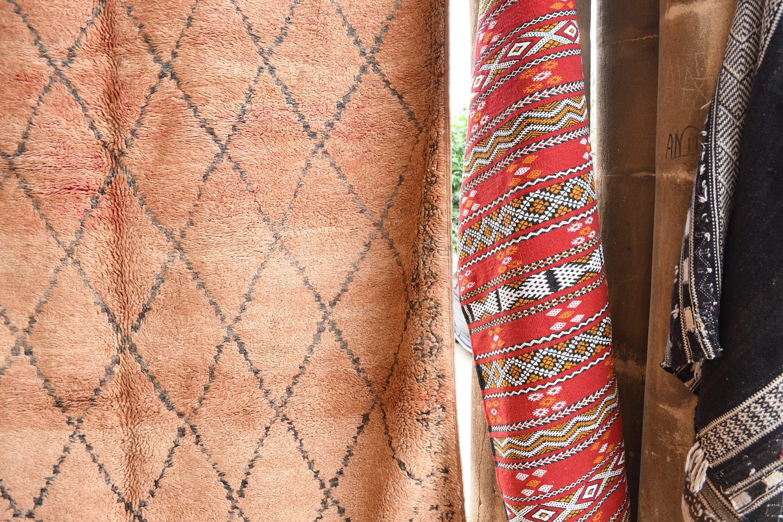 a red and black tie. il_fullxfull.6017485552_ll8c.jpg