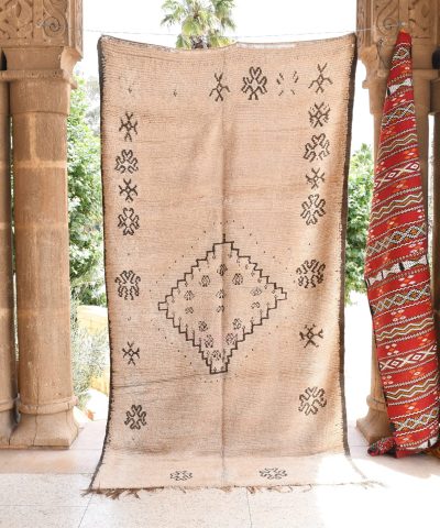 a large rug hanging on a wall. il_fullxfull.6017509840_d7gp.jpg