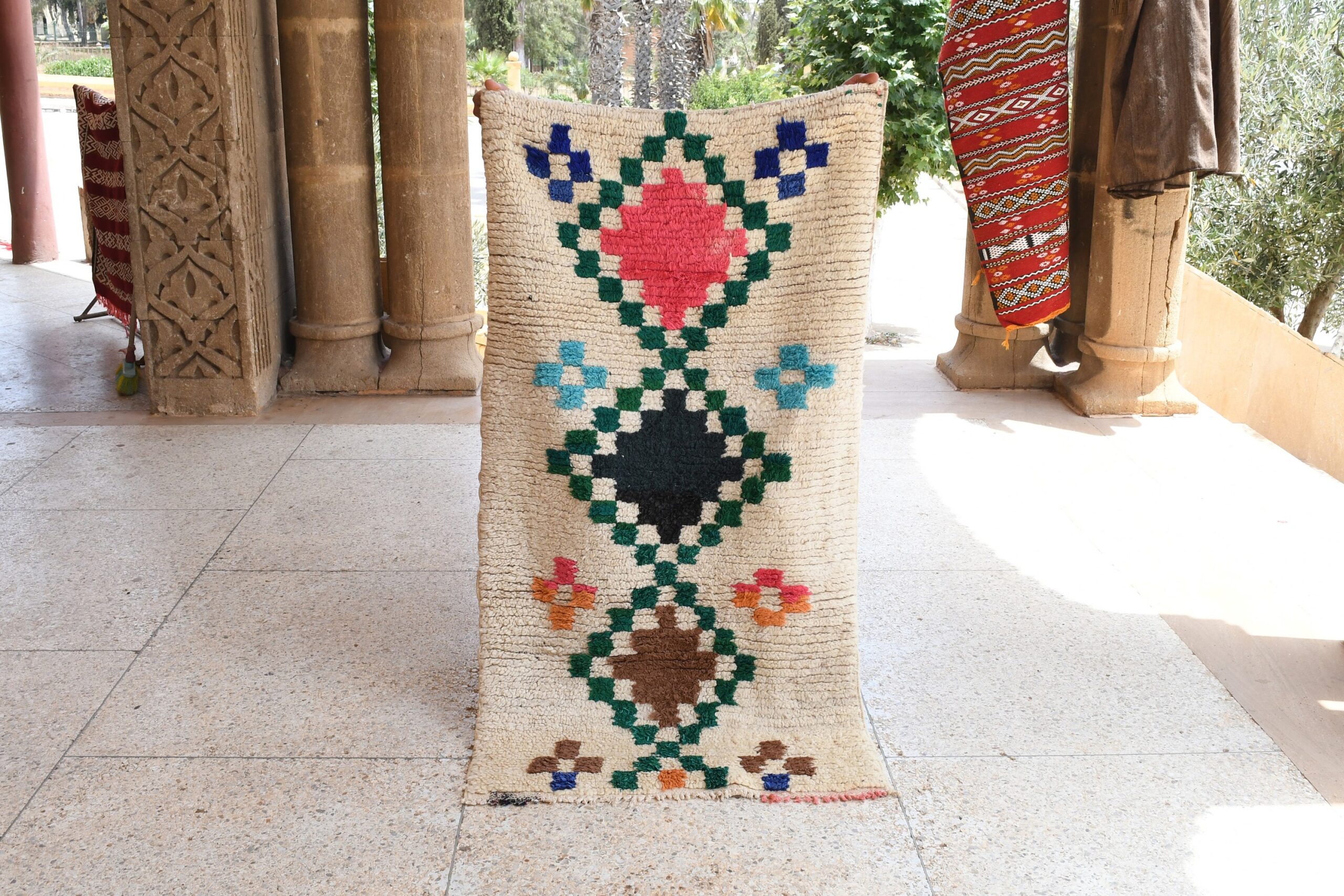 a large woven bag with a pattern of flowers. il_fullxfull.6028238382_6rab.jpg