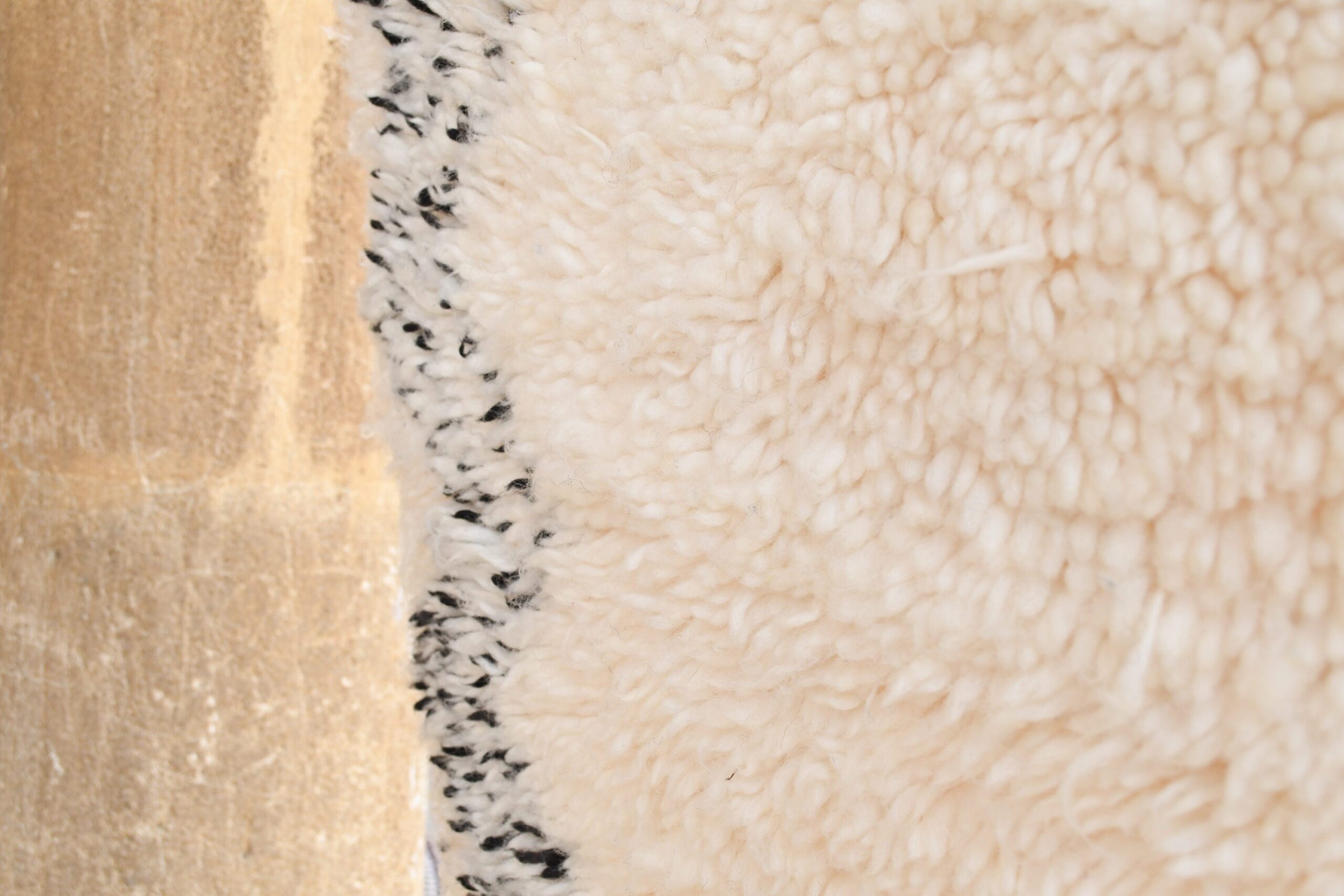 a close up of a sheep ' s wool. il_fullxfull.6035067046_8ham.jpg
