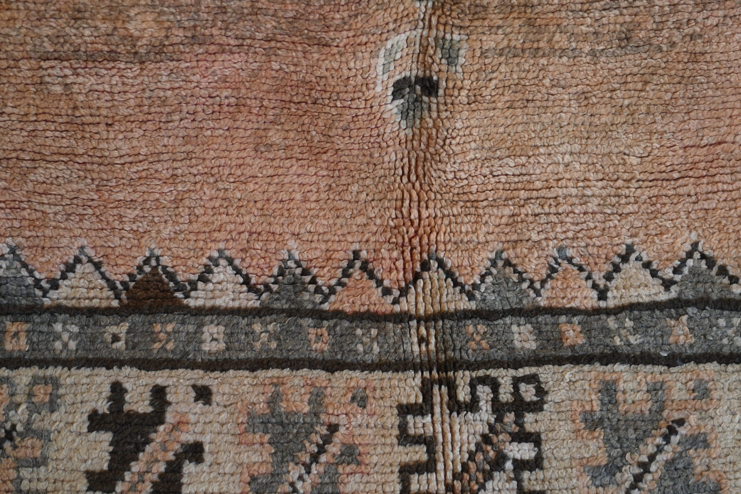 a rug with a pattern on it. il_fullxfull.6065249839_2hcc.jpg