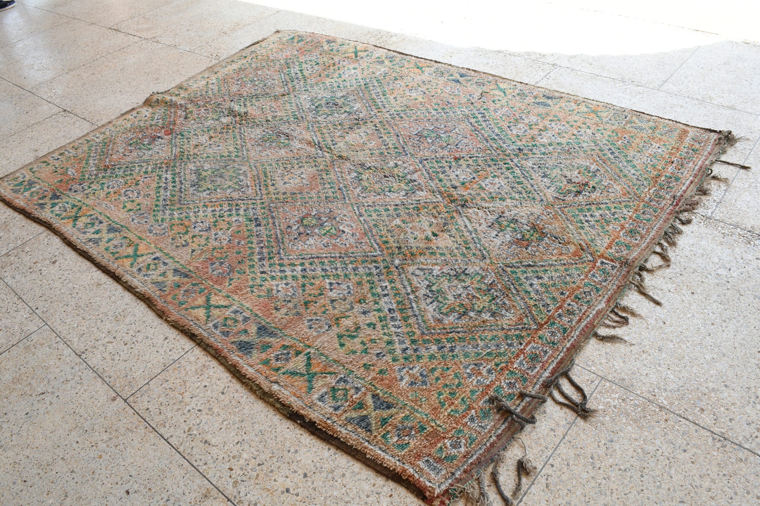 a rug with a pattern on it. il_fullxfull.6073951695_80xt.jpg