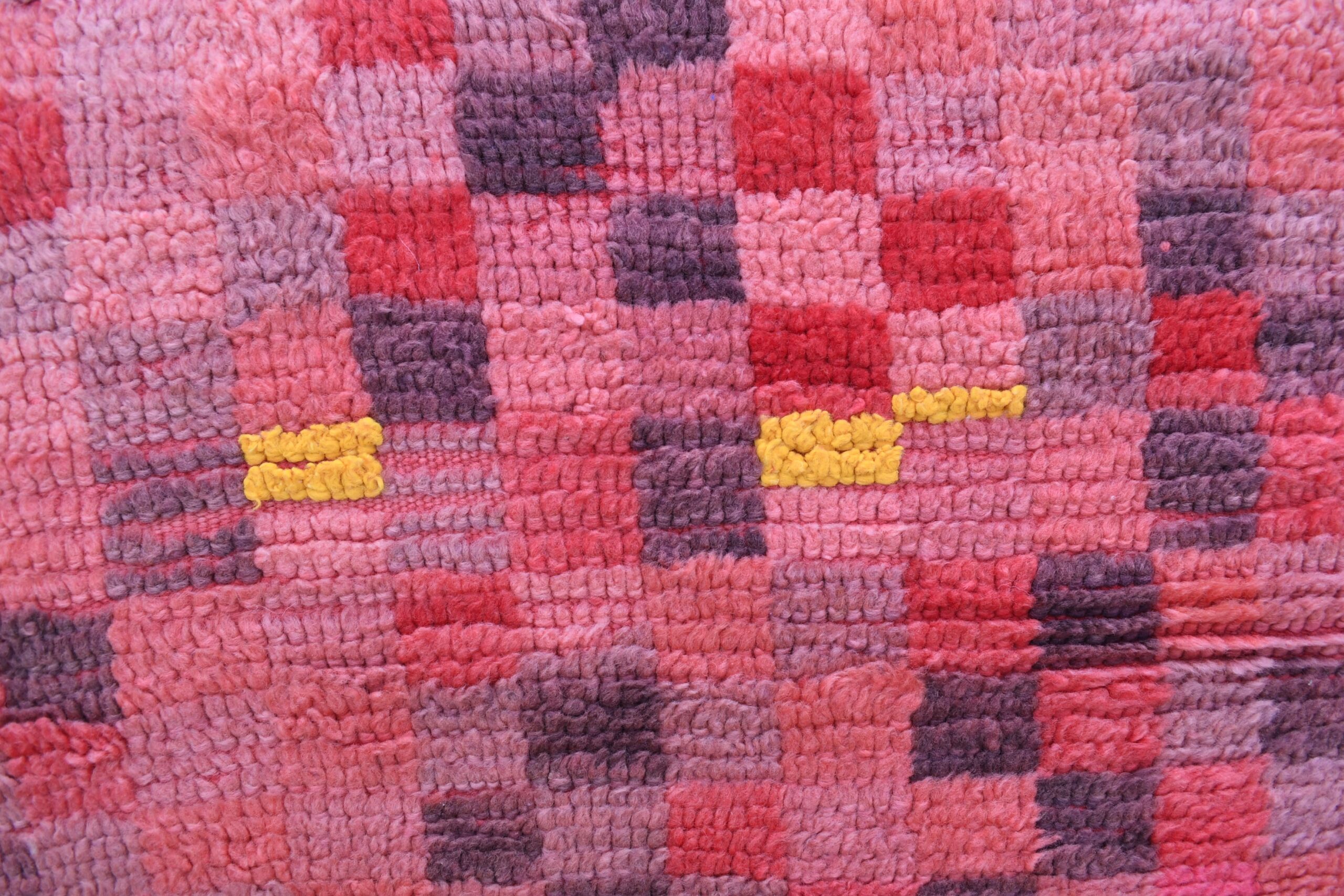 Handmade Moroccan Zemmour Rug, Red Wool, 153x207 cm, Unique Design - Imagen 5