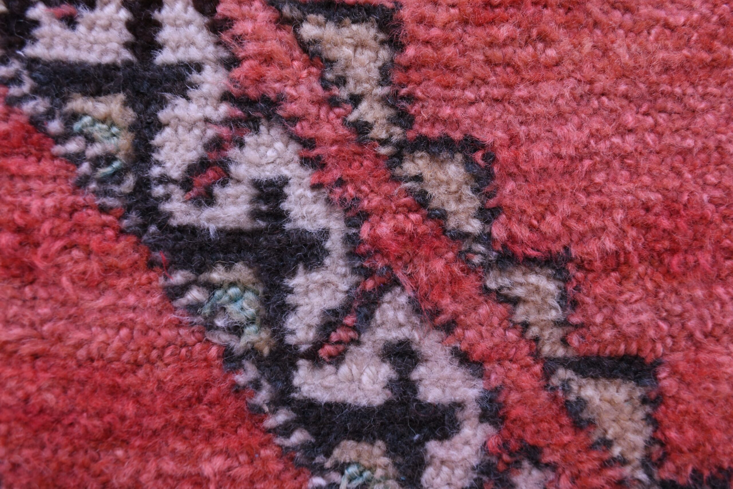 Handmade Red Moroccan Zemmour Wool Rug 131x193 cm - Unique Geometric Design - الصورة 9