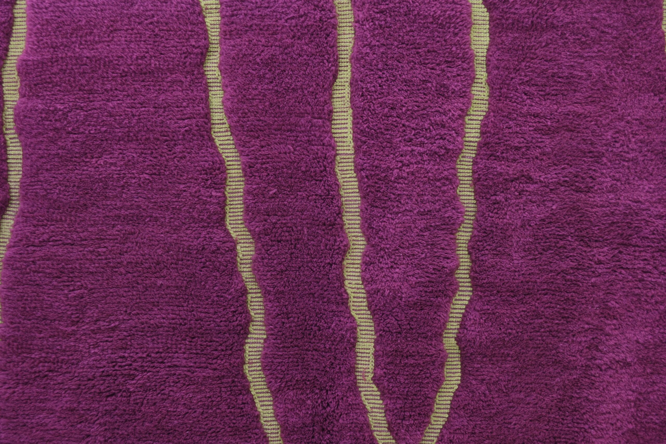 Handmade Moroccan Mrirt Rug 200x300cm Wool Dark Pink Wavy Design - Image 2