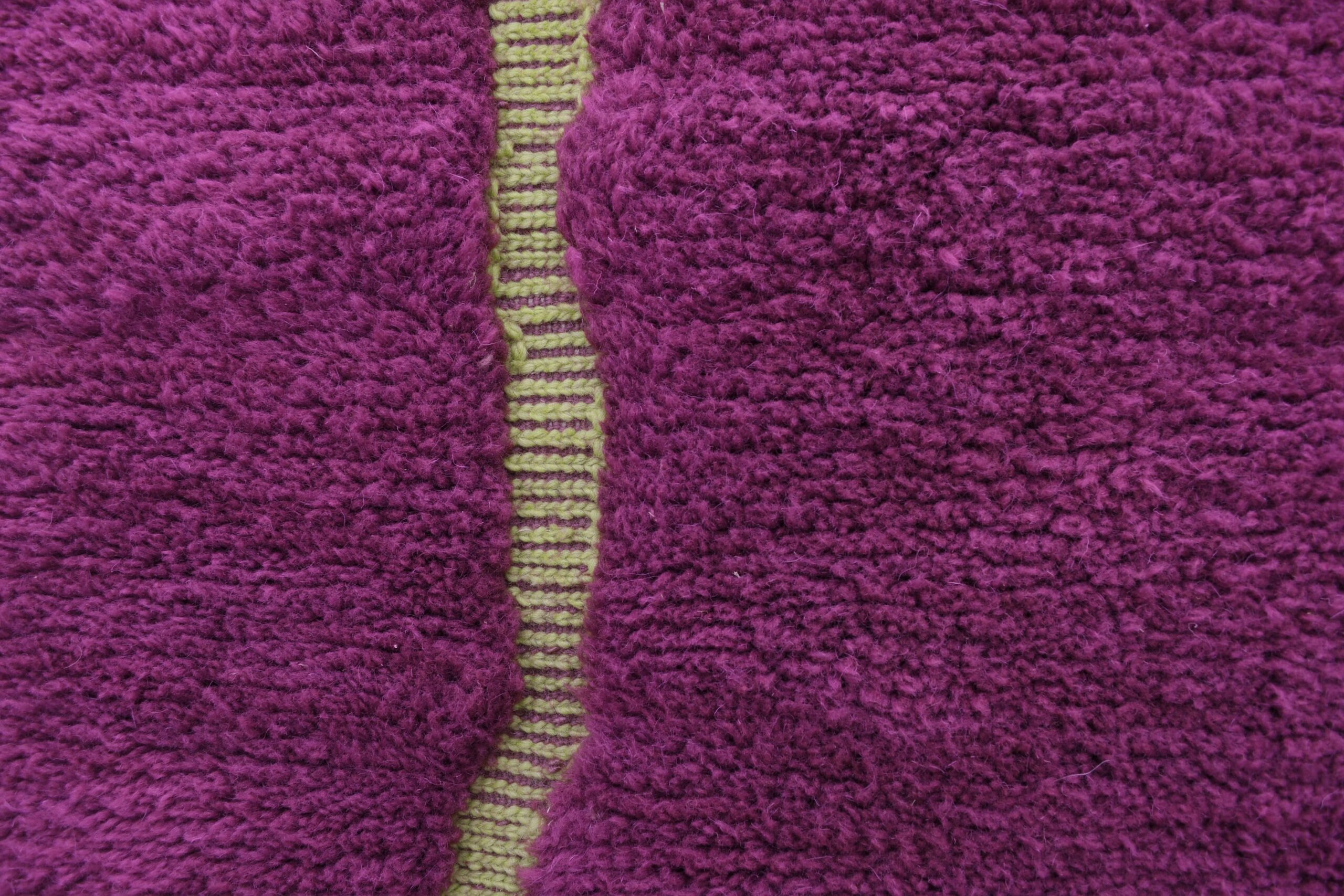 Handmade Moroccan Mrirt Rug 200x300cm Wool Dark Pink Wavy Design - Image 6