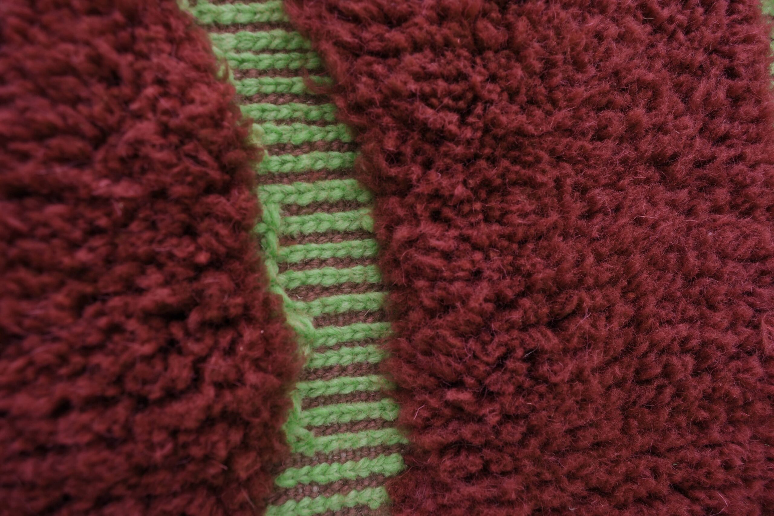 Handmade Dark Red Mrirt Moroccan Wool Rug 200x300cm - Elegant Green Accents - Image 8