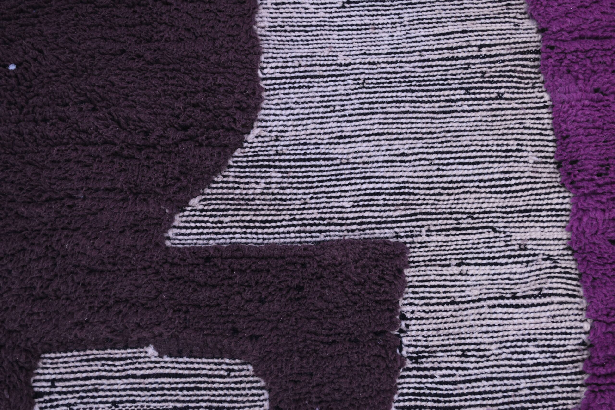 Handmade Mrirt Moroccan Wool Rug 200x300cm - Modern Geometric Design - Image 7