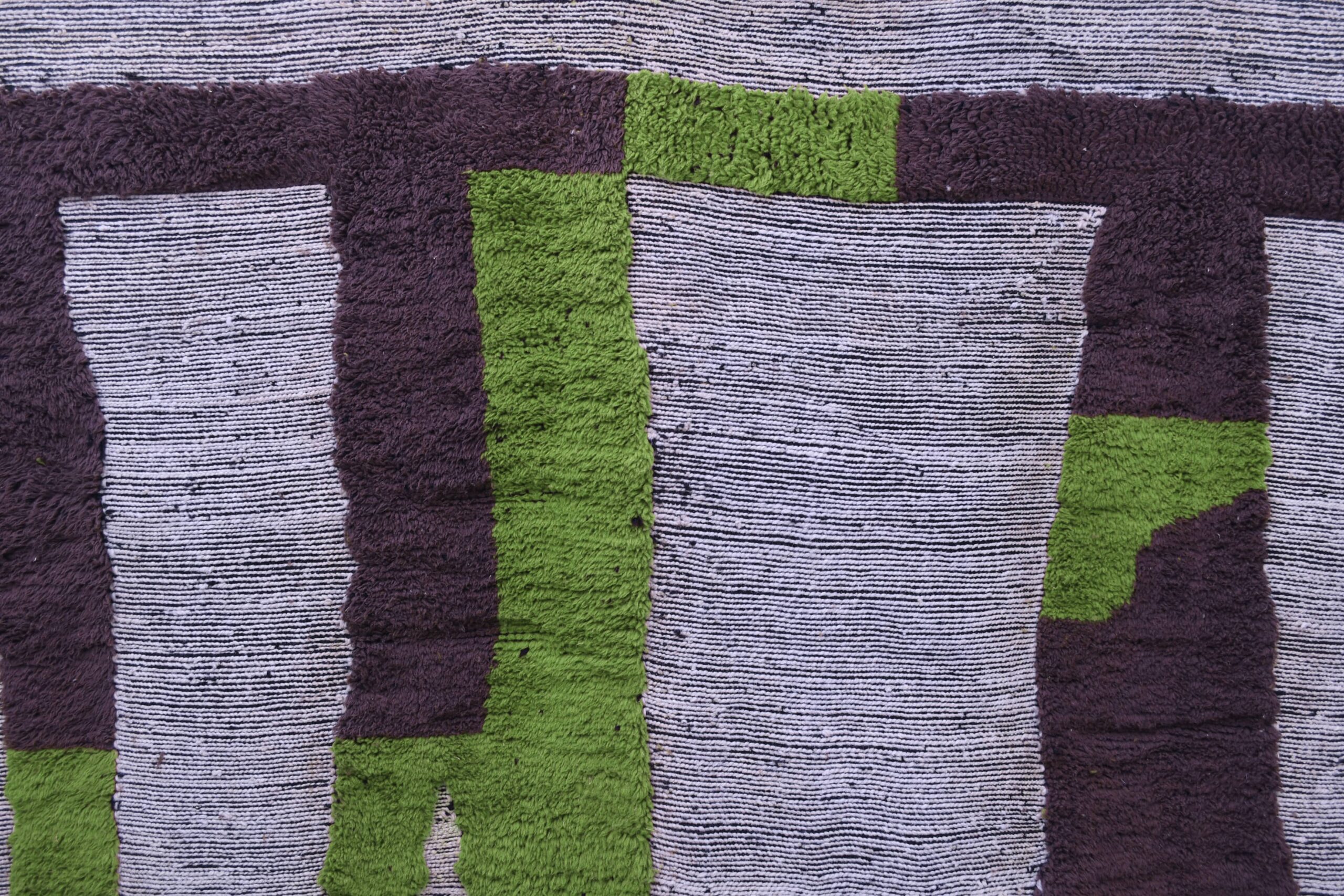 Stunning 200x300cm Moroccan Mrirt Wool Rug - White, Brown & Green Abstract Design - Image 2