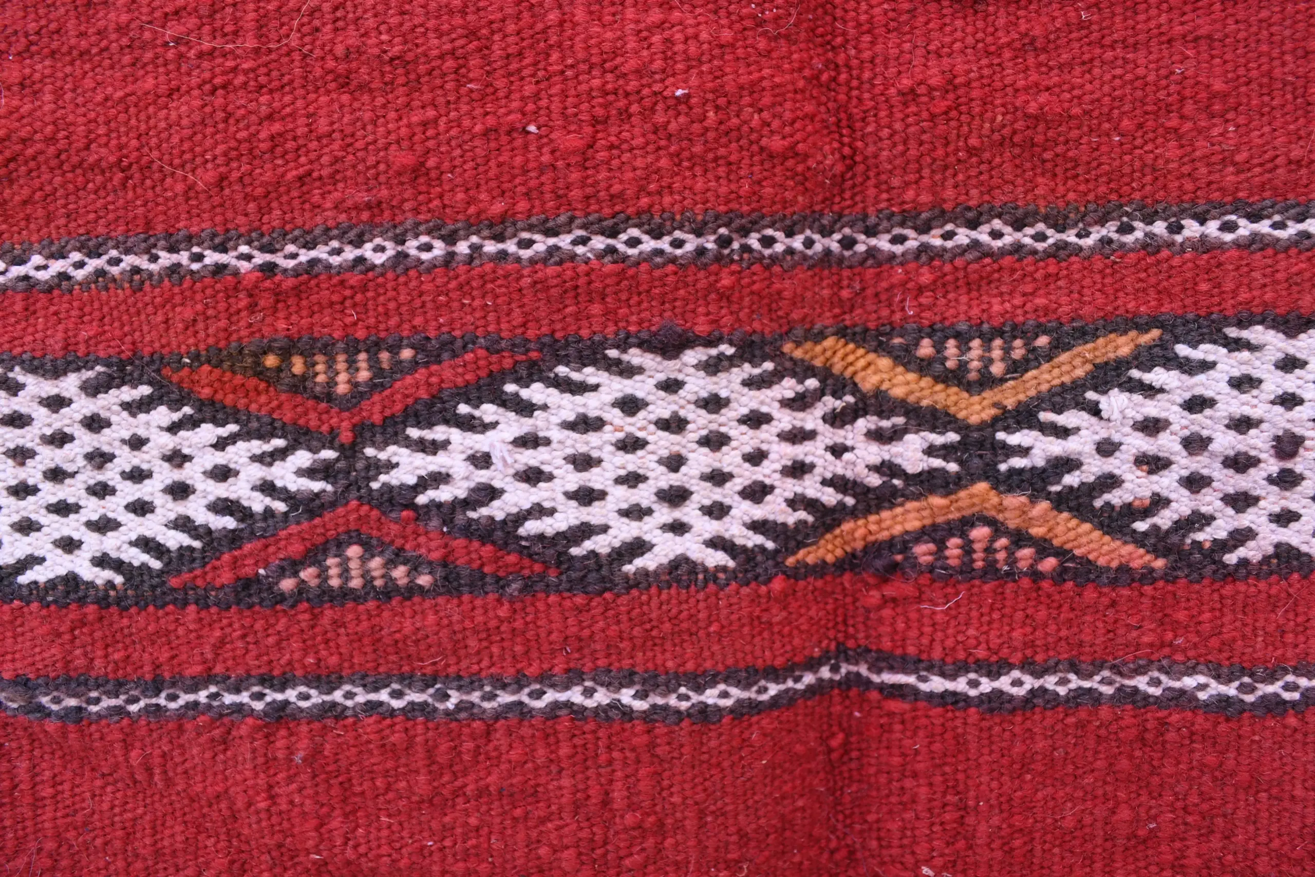 Authentic Zemmour Moroccan Wool Rug 224x316cm - Handmade Bohemian Red - Image 4