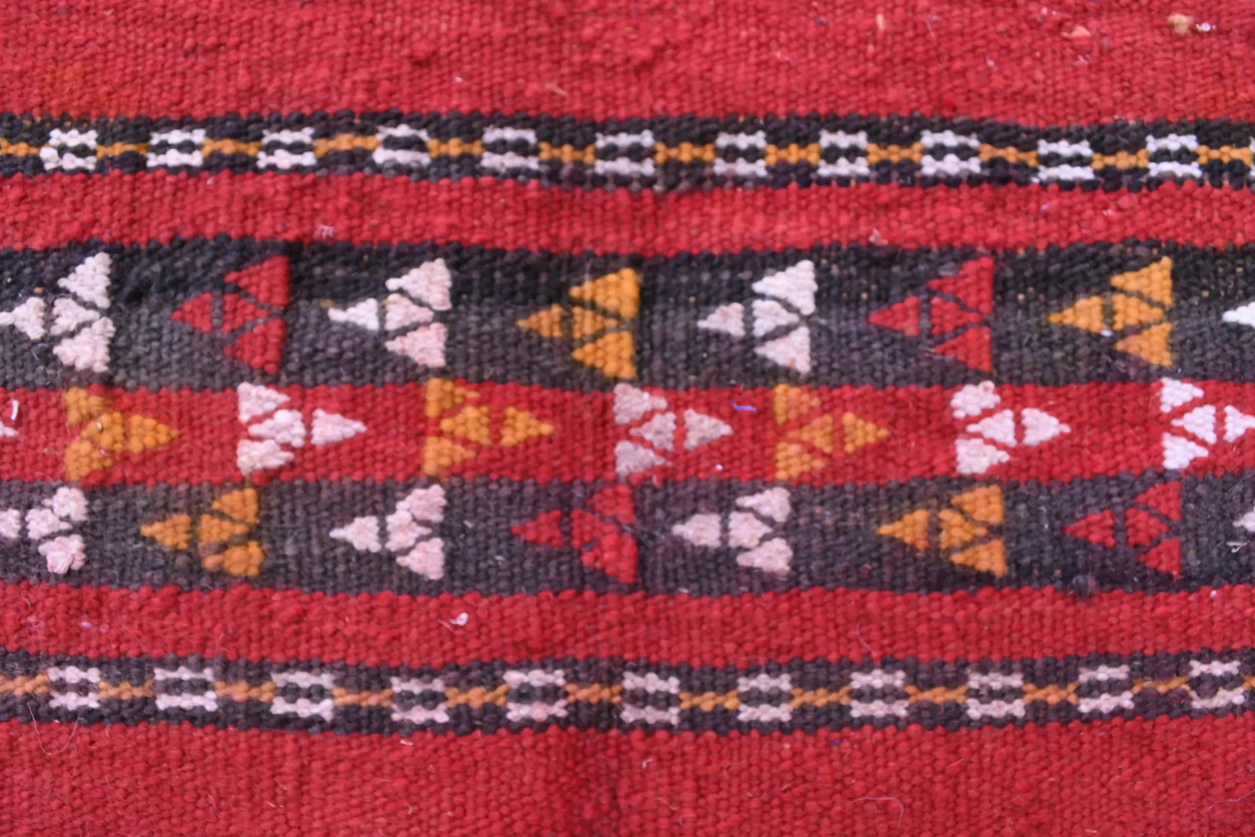 Authentic Zemmour Moroccan Wool Rug 224x316cm - Handmade Bohemian Red - Image 5