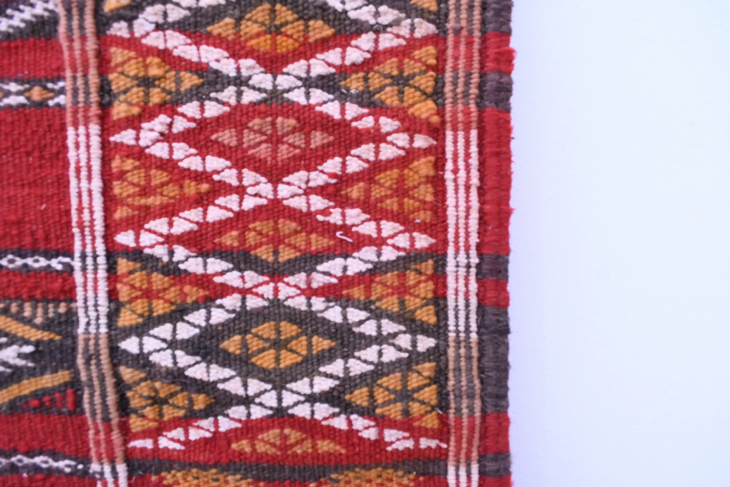 Authentic Zemmour Moroccan Wool Rug 224x316cm - Handmade Bohemian Red - Image 7