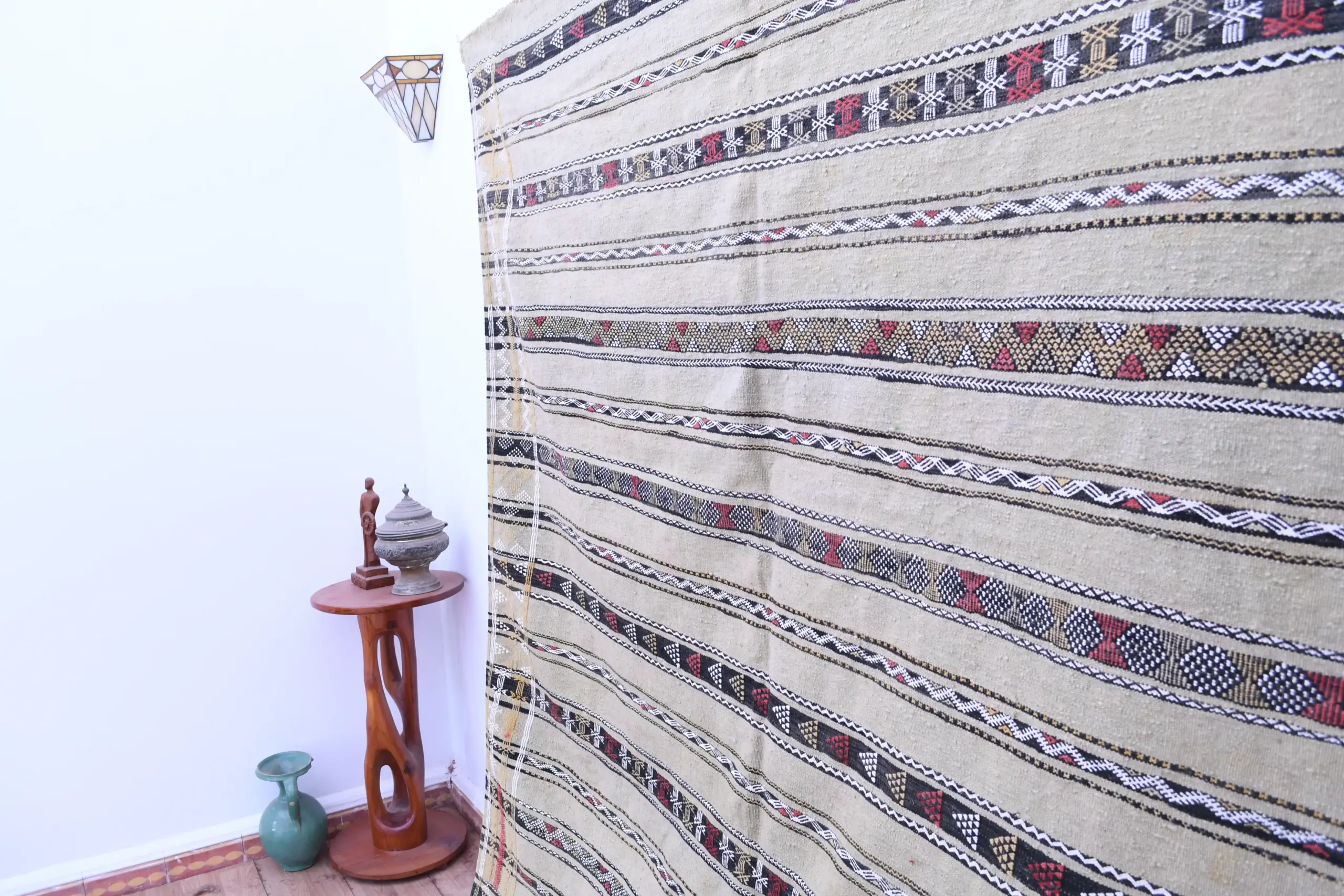 Authentic Zemmour Moroccan Wool Rug 204x305cm - Handwoven Artisan Craft - Image 2