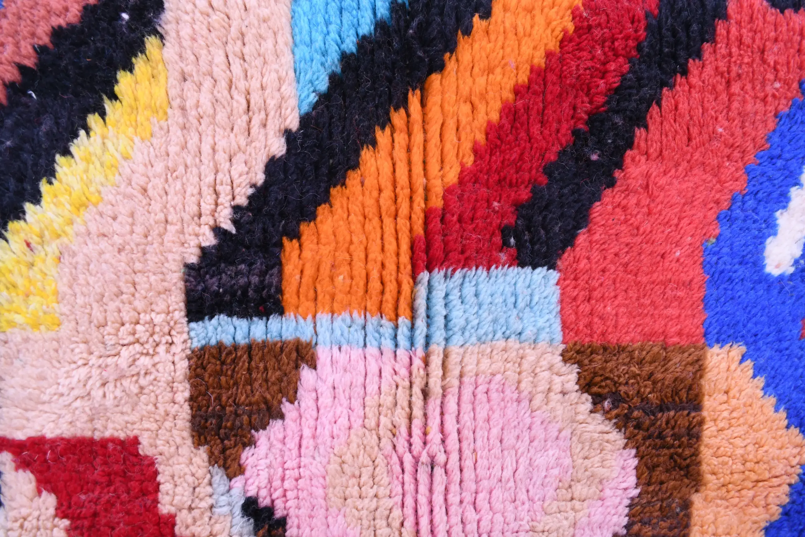 Vibrant Wool Mrirt Moroccan Rug - 173x230 cm - Handmade Abstract Design — изображение 7