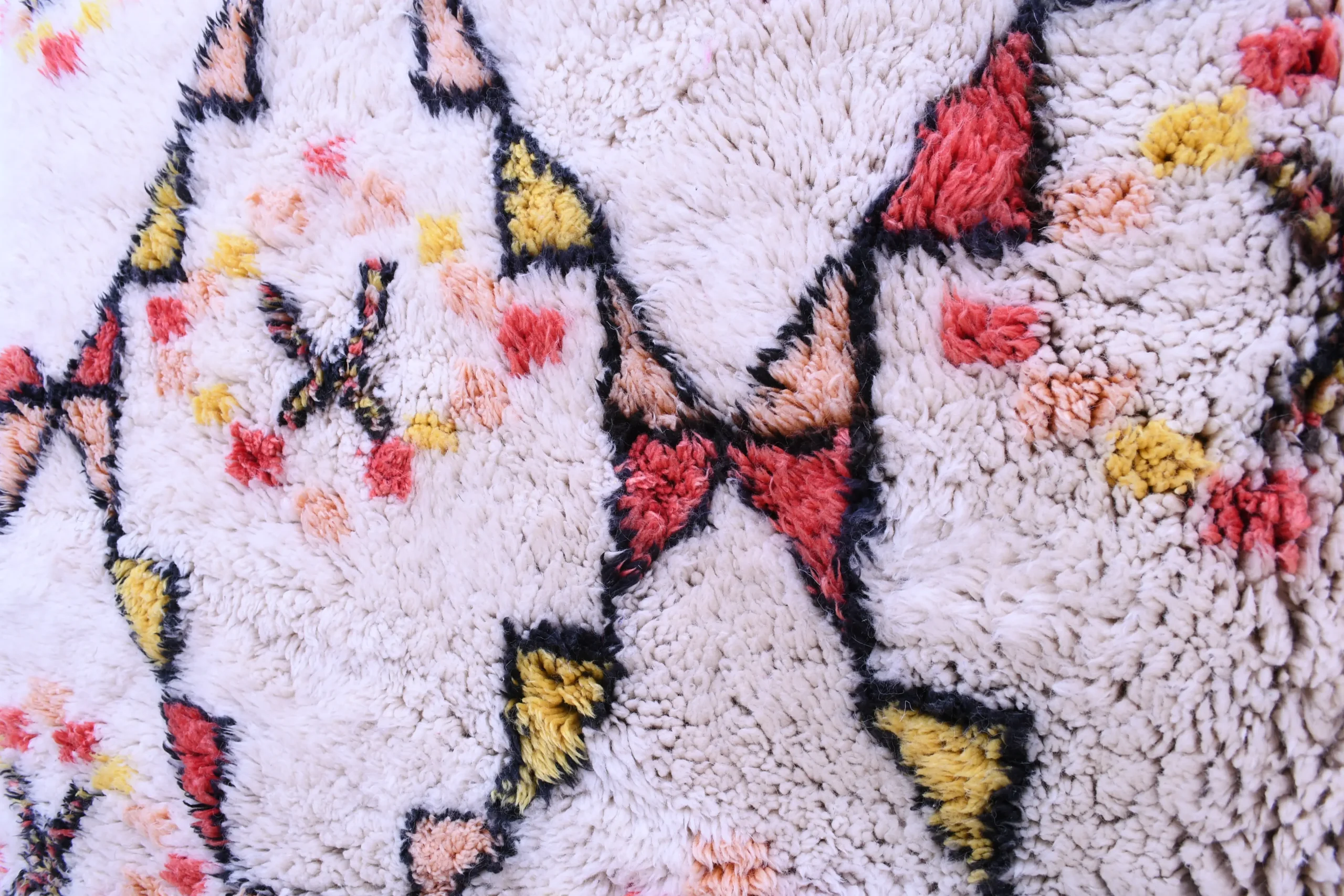 Luxurious Moroccan Beni Ourain Wool Rug 220x300cm - Handcrafted Geometric Design - Image 4