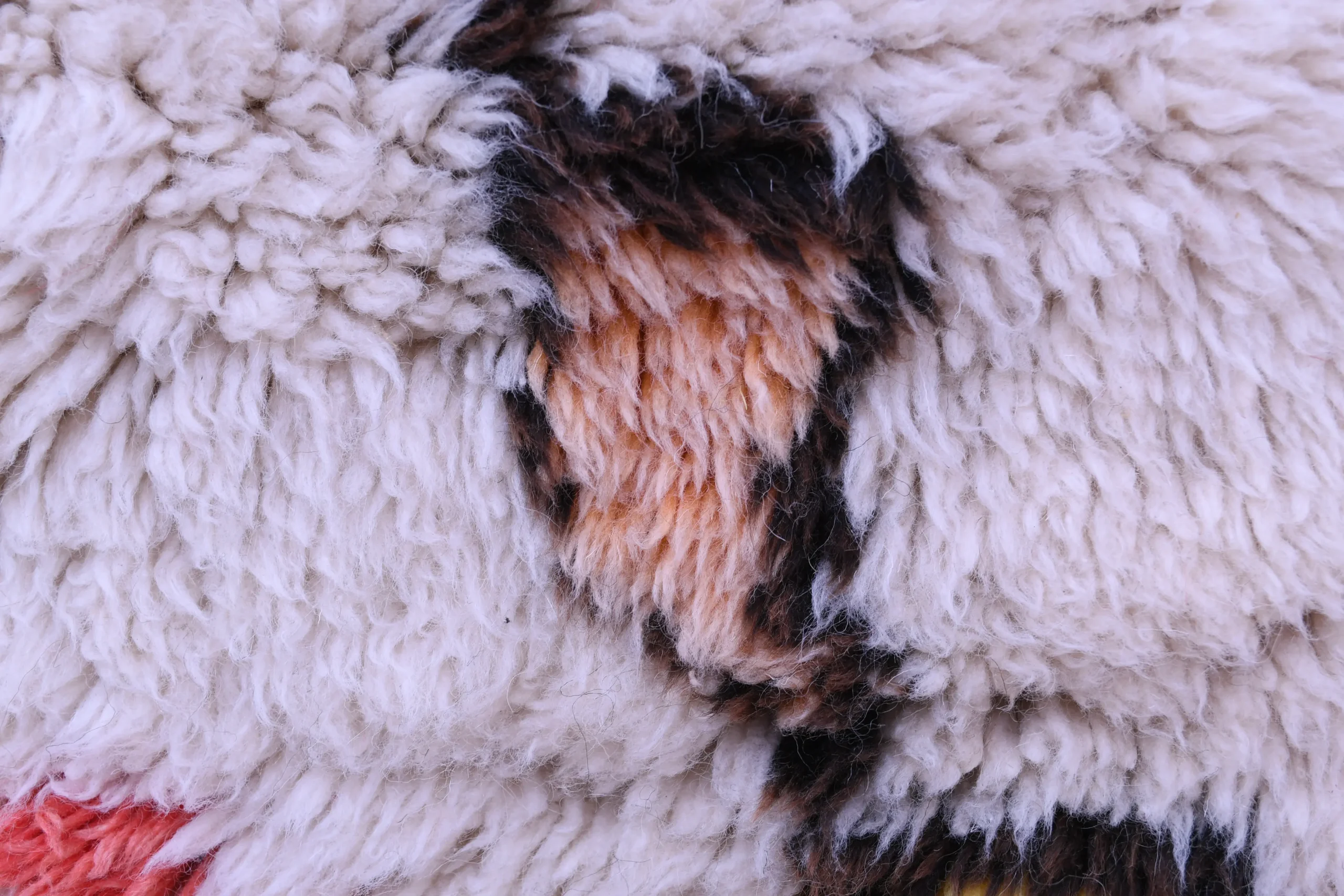 Luxurious Moroccan Beni Ourain Wool Rug 220x300cm - Handcrafted Geometric Design - Image 8