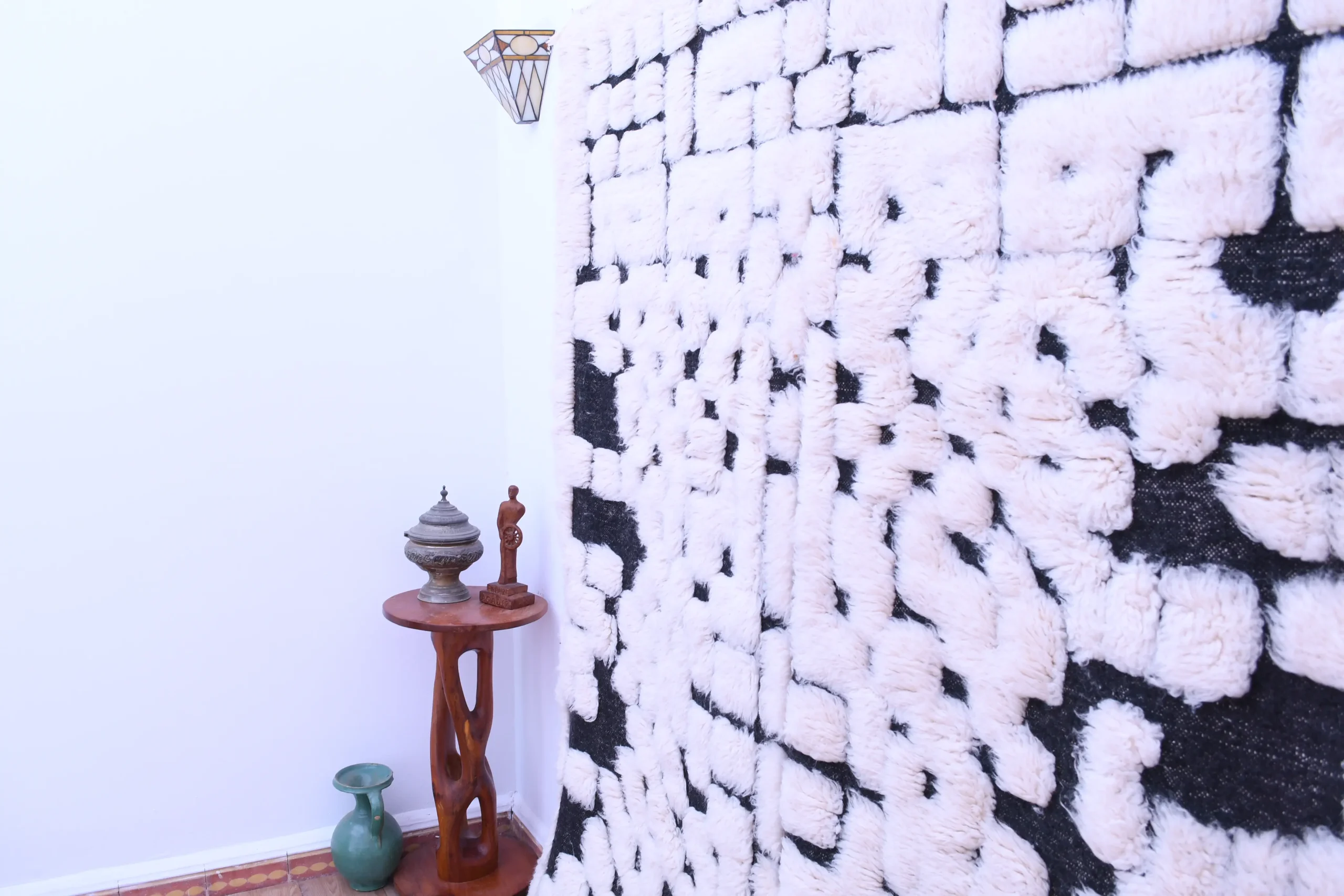 Luxurious Mrirt Moroccan Wool Rug 250x190 cm - Handmade Geometric Design - 画像2