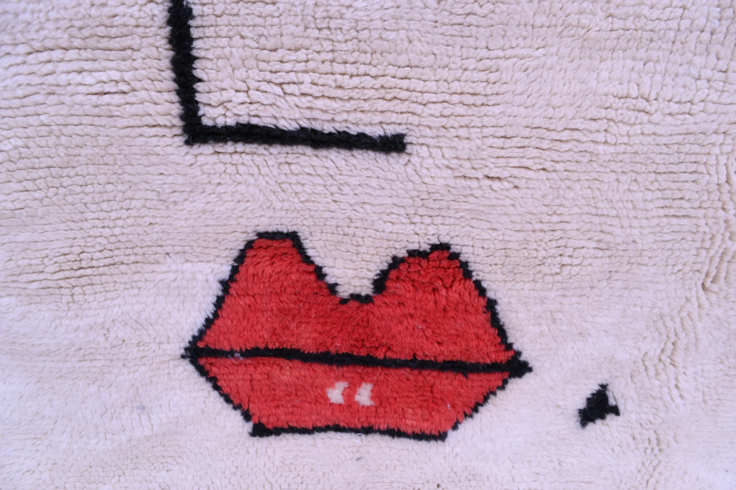 Modern Moroccan Wool Rug 180x240cm - Unique Face Design, Handmade Art - Image 7